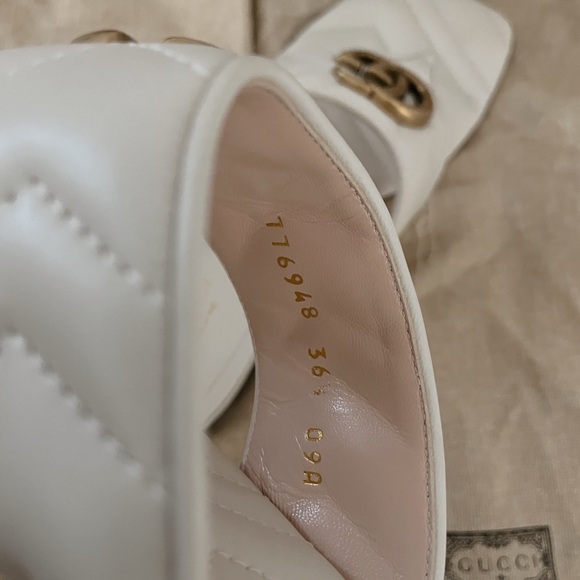 Gucci Cream Quilted Leather Thong Sandals with Gold GG - Picture 4 of 4